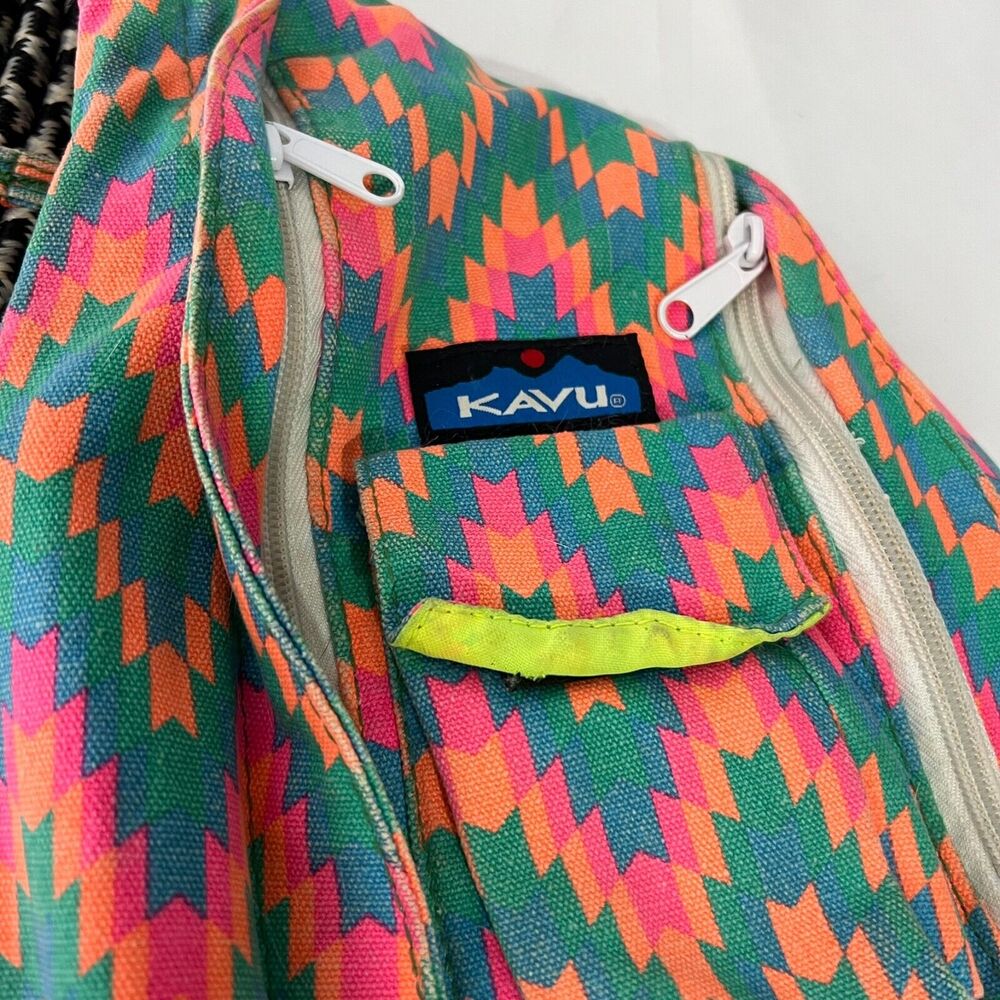 KAVU Women's Multicolor Zig Zag Patterned Rope Sling Bag 21" Limited Edition